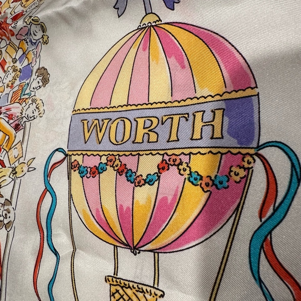 WORTH 💯 % SILK SCARF 🎪 EUC